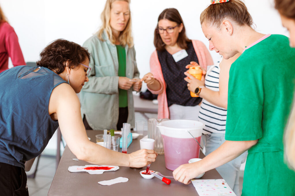 Atelier éducation menstruelle autour de la découverte du cycle menstruel